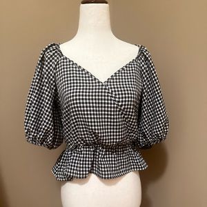 Sienna sky top black and white 3/4 long sleeve size S